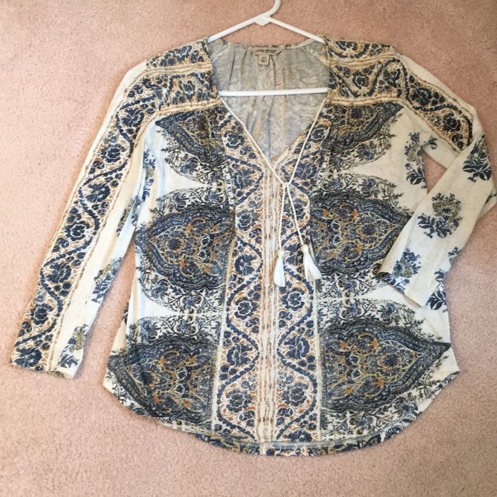 Lucky Brand top